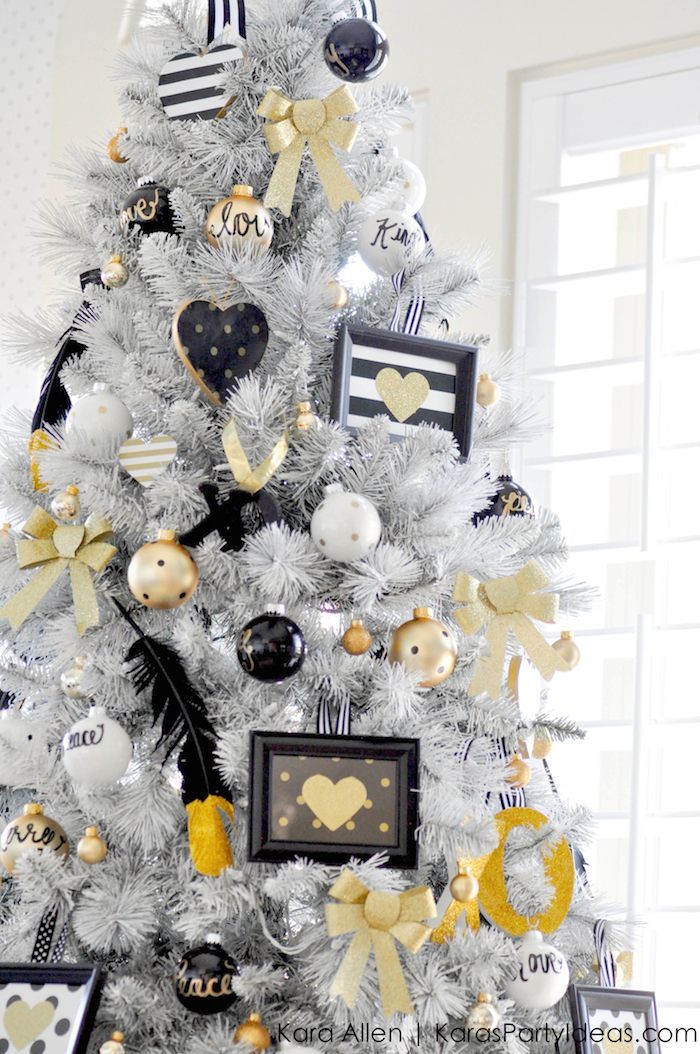 20 Chic Holiday Decorating Ideas with a Black, Gold, and White .