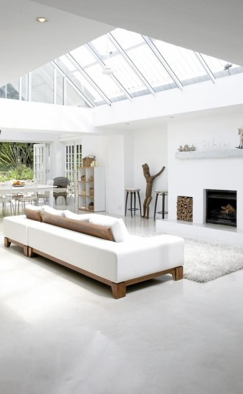 Relaxing Open-Plan White House Design (With images) | White .
