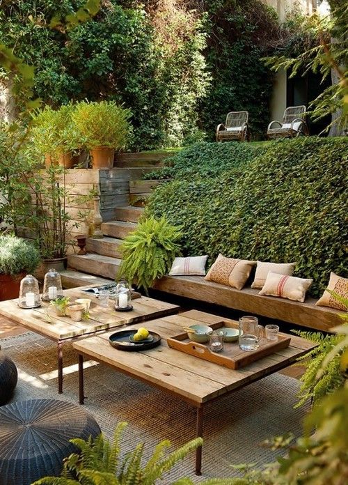 Relaxing Terrace Design In Natural Wood And Lots Of Green .