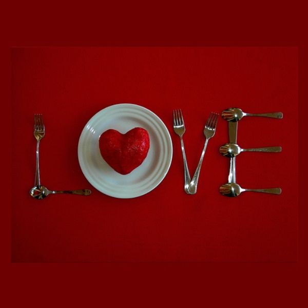 25 Romantic Table Décor Variants For The Best Valentine's Day .