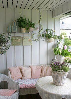 Shabby chic garden room- a must have for the next house | Shabby .