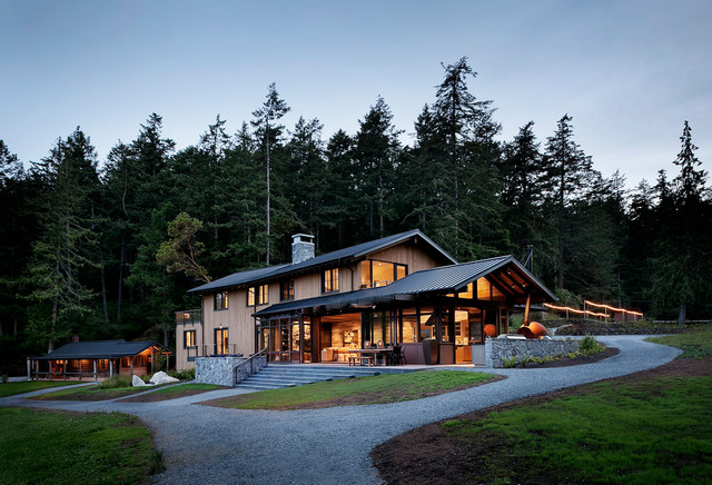 Houzz Tour: Modern Rustic Style for a Pacific Northwest Fami