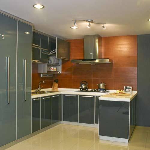 Small Space Modular Kitchen at Rs 300000/unit | मॉडर्न .