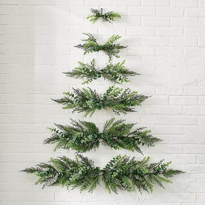 These Space-Saving Wall-Mounted Christmas Trees Are Perfect For .