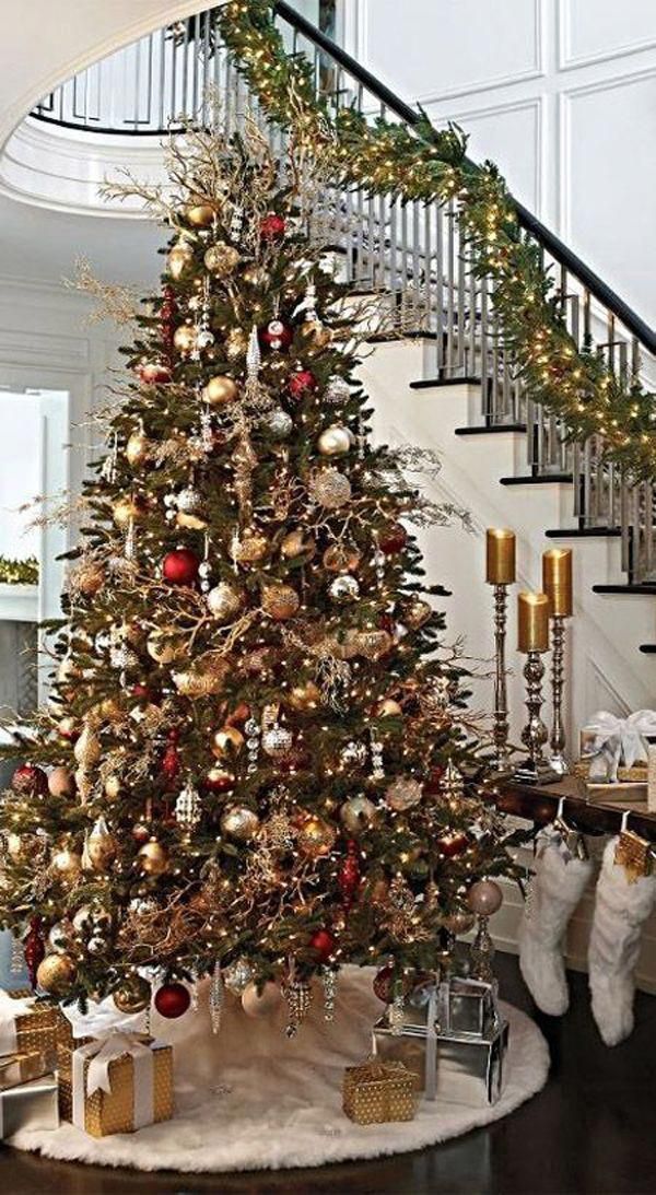 20 Luxury Gold Christmas Trees Decor For Sparkling Holidays trees .