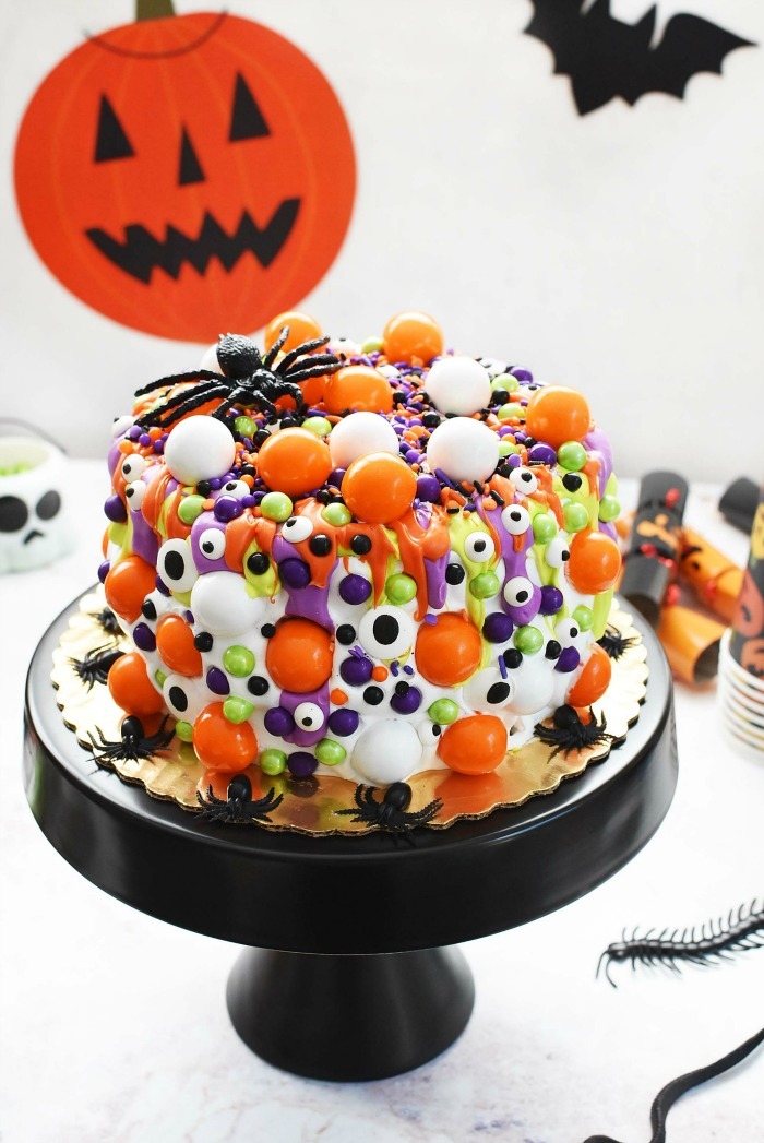 Semi-Homemade Halloween Monster Cake & Cupcake Ideas ⋆ Savvy .