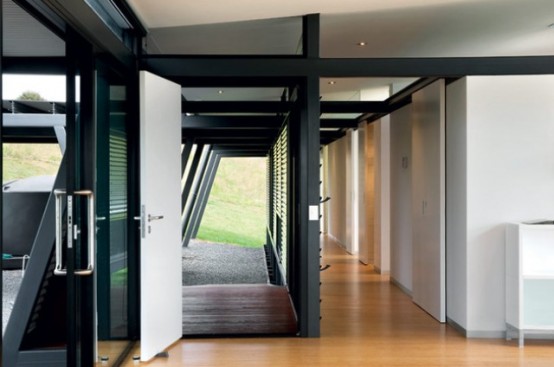 Stunning New Zealand Glass House With Minimalist Interiors - DigsDi