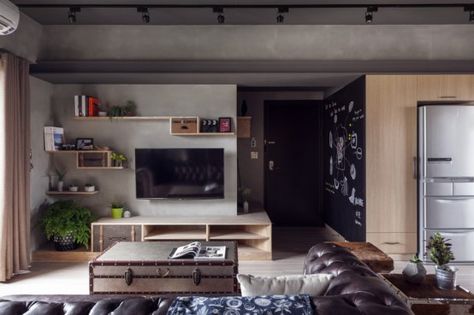 Superhero-Inspired Apartment With Industrial Touches | Industrial .