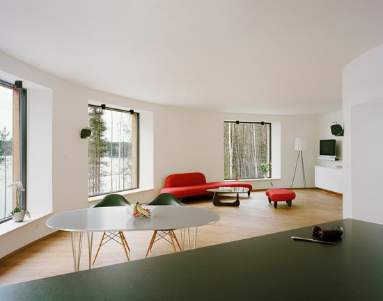 Sweden House With Passive Heating - Villa Nyberg by Kjellgren .