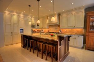 Benefits of Custom Kitchens Cabinets | Wooden kitchen storage .