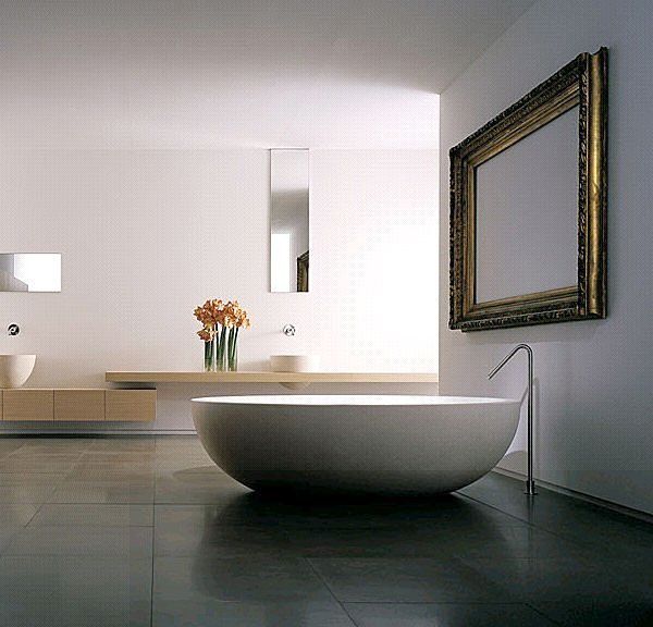 I Fiumi bath tube designed by Claudio Silvestrin for Boffi .