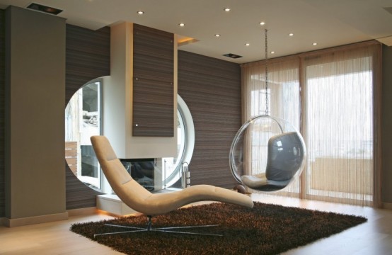 Very Stylish Futuristic House Reminding Of A Spaceship - DigsDi