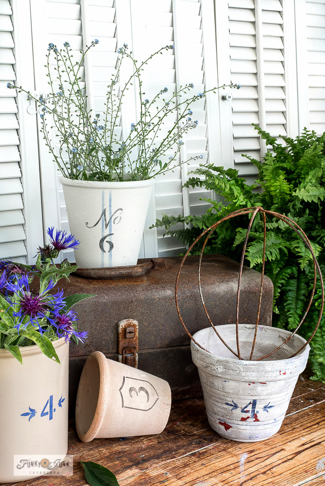 Transform any pot into a charming vintage crock numbered plante
