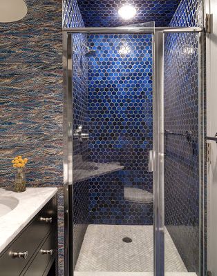 Looking to redo my tub into a shower. Love this design! | Blue .