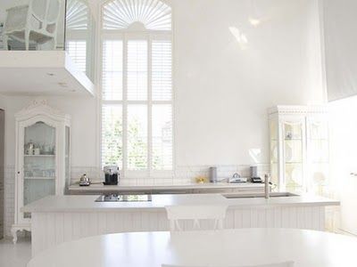 Modern Wooden House Design Ideas | White furniture living room .