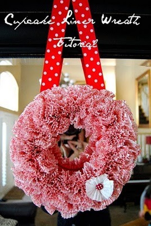 30 Wreath And Garland Ideas For Valentine's Day - DigsDi